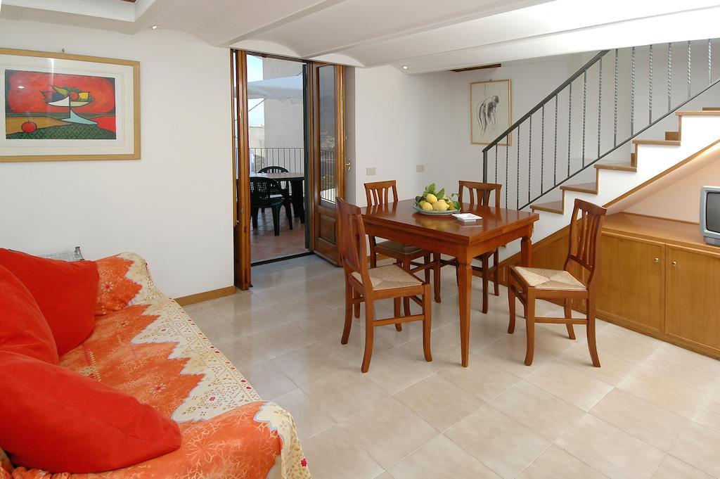 Villa Amalfi 51 Con Vista Mare, Giardino E Terrazze Conca dei Marini Habitación foto